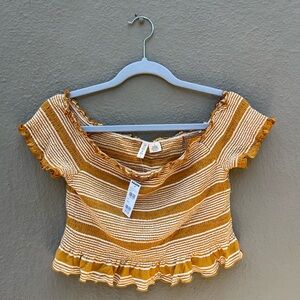 NWT Tilly’s crop top mustard yellow off shoulder large Sky & Sparrow shirt